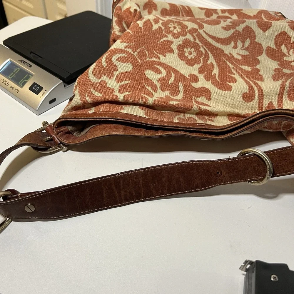 Liz Claiborne Hobo‎ Floral Bag
